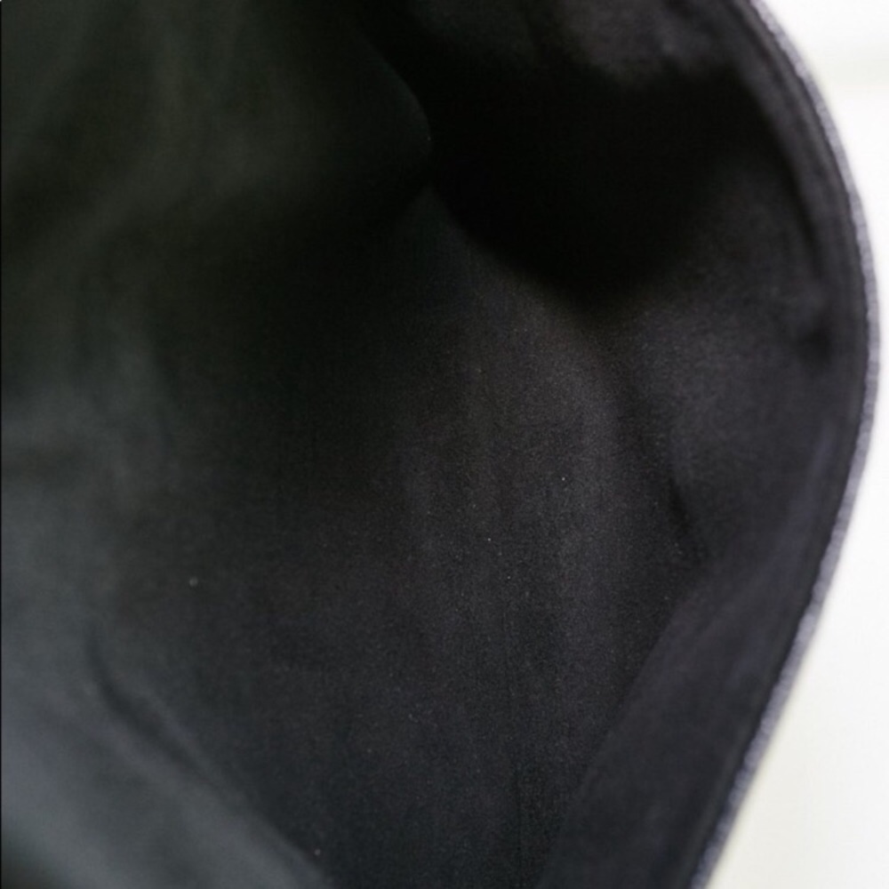 💎🌟  BEAUTIFUL 🌟💎CROSSBODY RETIRED LEATHER EMPREINTE FLAP LOUIS VUITTON - Picture 8 of 13